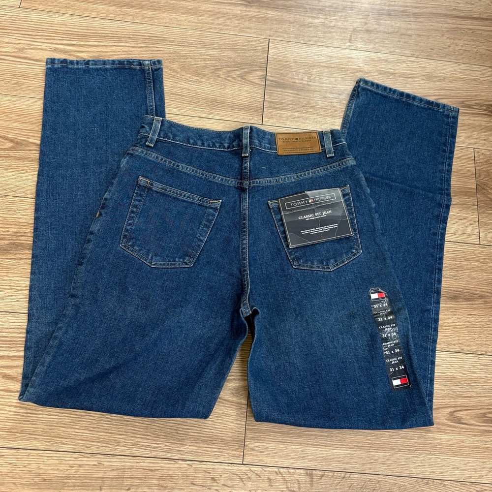 Tommy Hilfiger dark wash straight leg jeans size:31/30